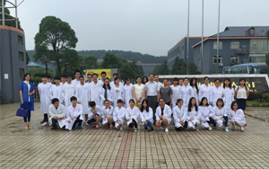 九江学院药学学生参观爱游戏平台集团