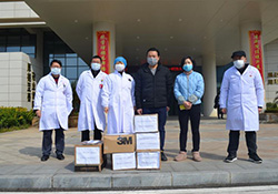 践行初心使命，共同抗击疫情----九江爱游戏平台生物制品有限公司给柴桑区人民医院捐赠防护物资